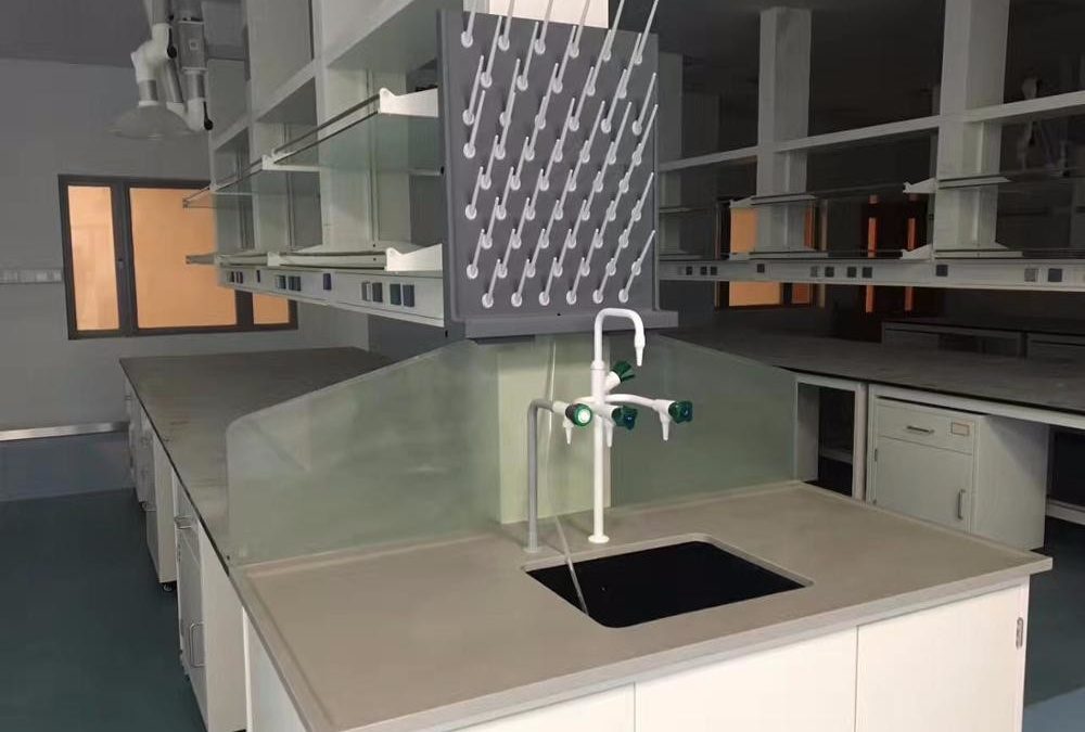 Lab Furniture in Mumbai